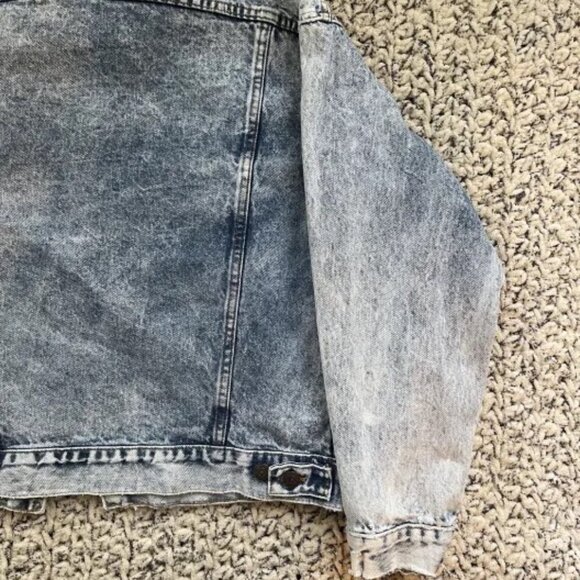 Large Vintage 80's Levi's Light Distressed Stone/Acid Wash Denim Jacket - Picture 6 of 6